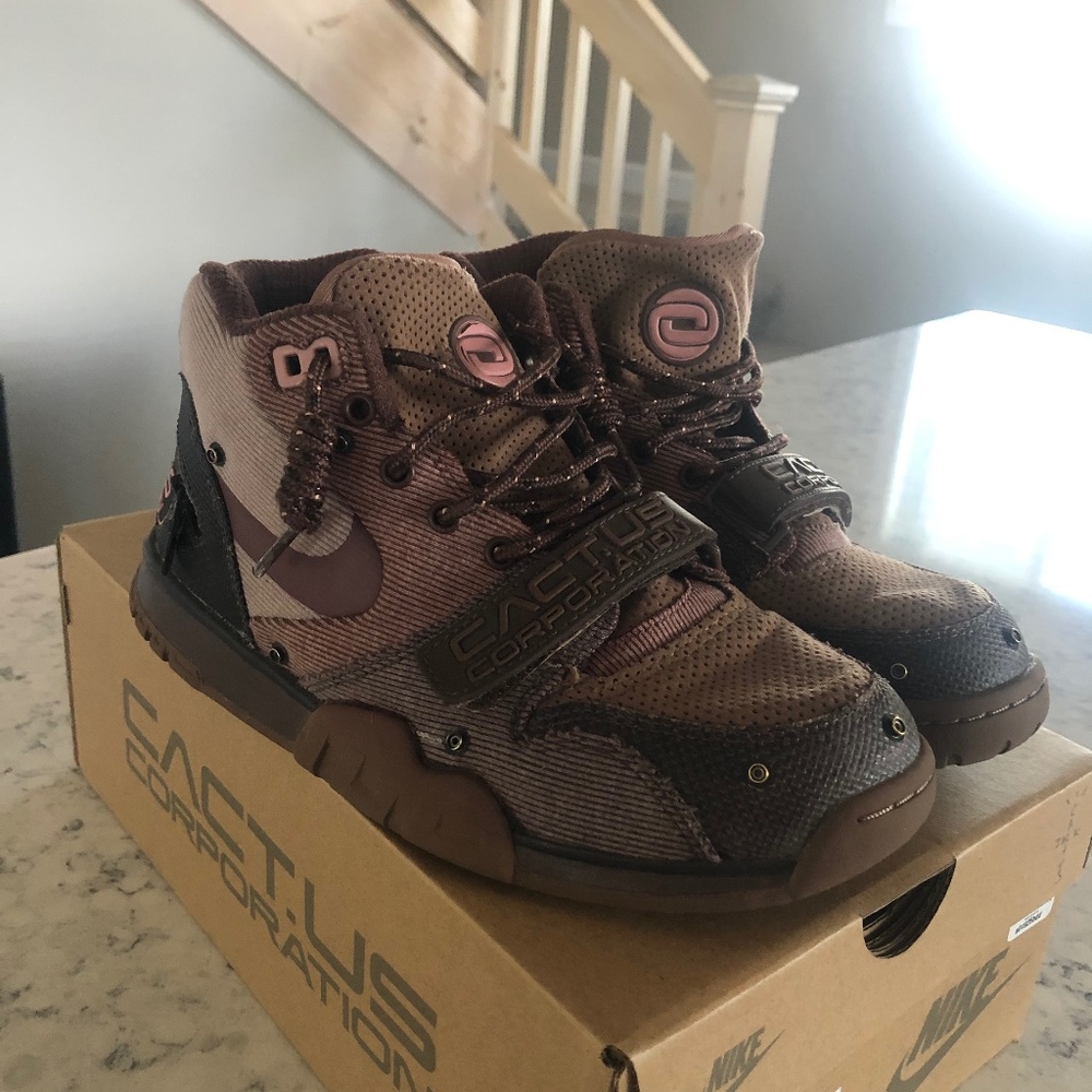 Mens Nike Air Trainer  1/CJ size 6